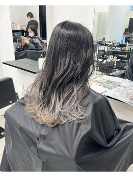 アライブ キチジョウジ(ALIVE Kichijoji) 【ALIVE吉祥寺】シルバーグレージュグラデーションカラー