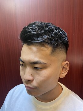 ヒロギンザ 新橋日比谷口店(HIRO GINZA) スキンフェード/ツーブロックマッシュ/ハイライト/束感/波巻き