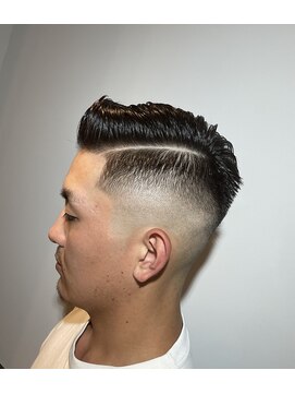 アントレース 東池袋店(UNTRACE) サイドパート　フェード　【メンズ/バーバー/理容室】