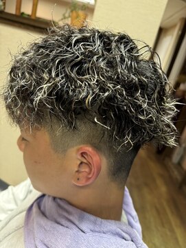 ヘアーズ はれるや(hair's) 20代30代40代ナチュラル束感ショート爽やかツーブロックマッシュ