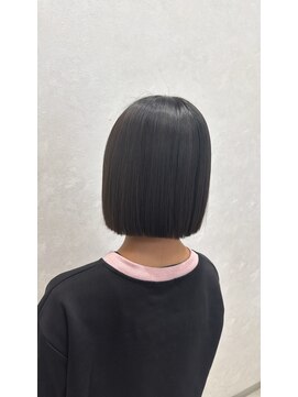 ベリーヘアデザイン 韓国風切りっぱなしボブ