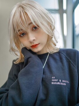 ギークス(GEEKS) 【GEEKS渋谷】ホワイトブロンド/小顔ウルフ/ハイトーン/20代30代