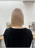 ぷつっとボブ／切りっぱなしボブ／ホワイトベージュ