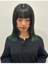 ゼン(ZEEN)&nbsp;ステップカット＆グラデーショングリーン