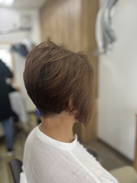 ルポ(repos) 前下がりレイヤーボブ