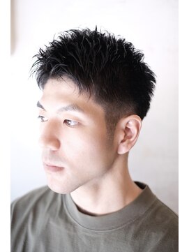 アモ(Amo) 【新富町】メンズ爽やかビジネススタイルフェード理容室