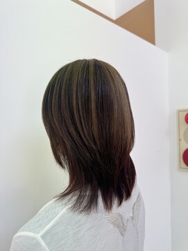 アッシュ 十日市場店(Ash) レイヤー / ハイライト / 白髪ぼかし