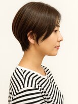 アンティカザサロン(antiqua THE SALON)&nbsp;ブラウンベージュ 顔周りカット ショートボブ 30代 艶髪 40代