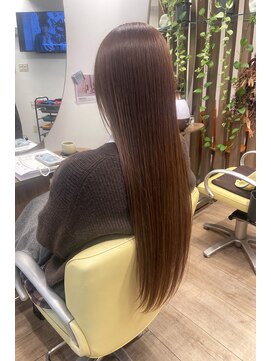 カットサロン ウシジマ(CUT SALON USHIJIMA) 【大人可愛い艶髪ロングレイヤーカットブリーチなしカラー】