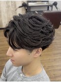 メンズフェザーパーマ　毛流れセンターパート