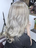 ブレイズヘアー(BLAZEhair) 【人気ハイトーン】ホワイトミルクティグレージュ×ブリーチ2回