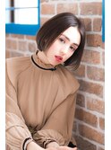 ナチュラルな透明感あふれるシンプルなストレートボブ