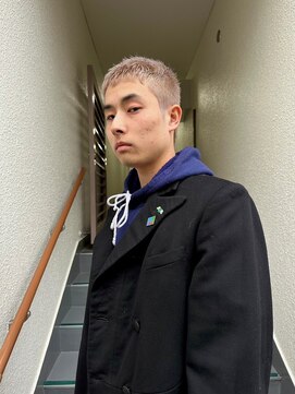 ディドゥダ(di doo dah) メンズ　ニュアンスカラー ホワイトベージュ × ショート