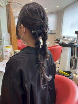 レクタ(recta) 変形ツインテール編みおろし