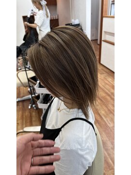 キヌ(kinu) ケアブリーチ＋ダメージレスカラー＋カット