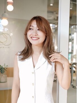 ワッカ(wacca) セミロング 透明感カラー 外ハネ くびれ 質感調整