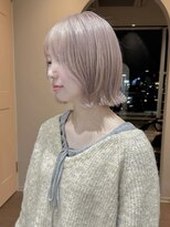 ニモ(NIMO.)&nbsp;ラベンダーホワイトベージュブロンド外ハネボブ