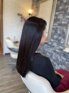 サロネ ディ ルッソ シトミーレ(salone di lusso シトミーレ) とびきり上質髪