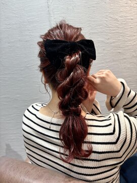 スーリール 博多店(Sourire) 赤髪のカジュアルアレンジ