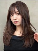 ミディアムレイヤーカット顔周りレイヤーハッシュカット透明感