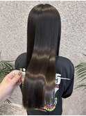 ツヤ感たっぷりストレート