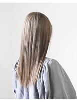 リリー ヘアー デザイン(LILY HAIR DESIGN)&nbsp;Wカラー　ハイトーンベージュ