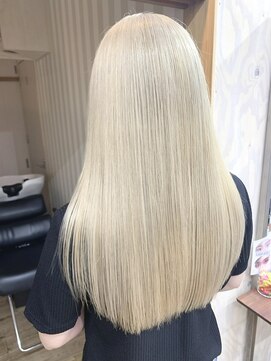 ラヴィキョート(Lavy kyoto) ブリーチしたのにこのツヤ!?ブロンドミルクティー