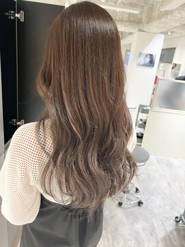 ラベストクズハ(LOVEST KUZUHA) 柔らかく透けるグレージュロング