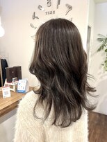 クッキー ヘアーアンドメイク(COOKIE Hair&Make)&nbsp;暗髪オリーブ×セミロング