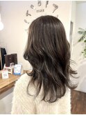 暗髪オリーブ×セミロング