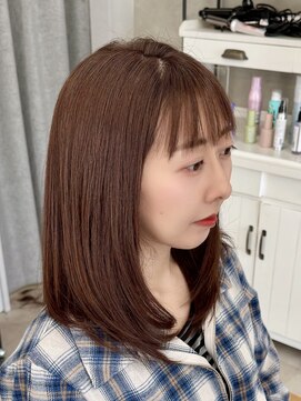 レヴィア(REVIA) レイヤーカットミルクティーベージュ前髪カットハイライト