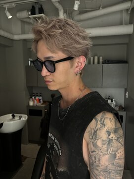 シーンヨコハマ 横浜店(SCENE yokohama) メンズハイトーン / スパイキーショート