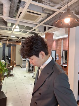 メンズサロンバムオム 名古屋栄店(MEN’S SALON BAMM HOMME) ワンカール×ダウンパーマで大人映え！