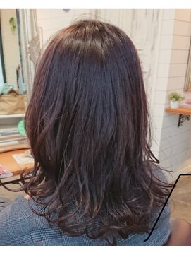 アロア(aroa) セミロング アイロン仕上げ