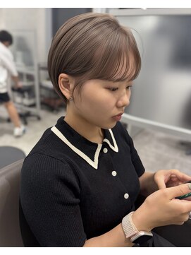 キートス(Kiitos) ★20代30代40代マッシュショート大人可愛いグレージュ梅田