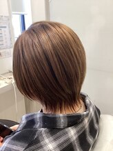 ルナディア(Lunadia) ナチュラルショートウルフ