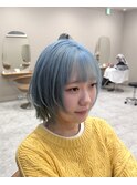 ウルフ ボブ レイヤー ブリーチ ハイトーン 青 水色 三宮