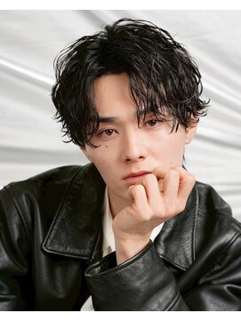 AI TOKYO+Sea MEN'S横浜 MEN'Sパーマ/MEN'Sカット【アイトーキョープラスシーメンズ】 横浜シャドウパーマ/センターパート/ツイストスパイラル