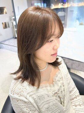 トーン(TONE) オリーブグレージュ/ダブルカラー/オリーブベージュ/顔まわり