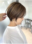 ペタンコ解消◎ふんわり白髪ぼかしショート