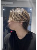 センターパートウルフ
