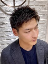 ヨシザワインク プレミアム 築地店(YOSHIZAWA Inc. PREMIUM)&nbsp;メンズクセ毛風ツーブロバンクビジネスショート