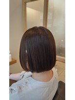 リュクスバトーバイトリコ 船橋南口店(Luxe BATEAU by tricot) パッつんボブ