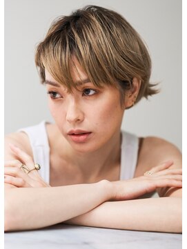 オンカラー(ON.COLOR) 大人ハイライトグレージュショート