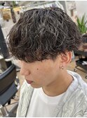 波巻きスパイラルパーマメンズマッシュツーブロックメンズパーマ