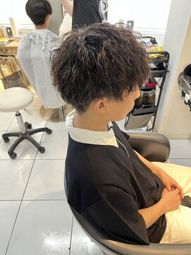 アイズ 海老名(AIZU) ツイストスパイラルパーマ メンズパーマ メンズカット 眉毛