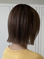 ヨロ 上野(YOLO)&nbsp;ハイライトカラーミルクティーベージュケアブリーチダブルカラー