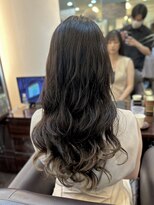 キャラ 池袋本店(CHARA) 余力があればブリーチ毛もコテ巻き風パーマができる！？【貴也】