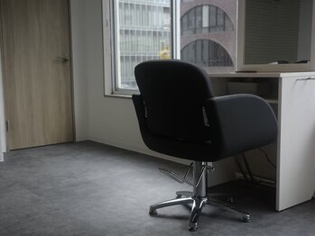 ストラット(STRUT)の写真/【四条烏丸2分】1席のみの完全貸切×マンツーマン施術◇あなただけのくつろげる贅沢空間をお過ごしください