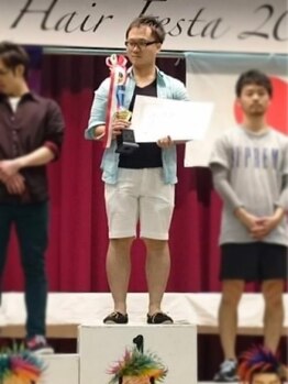カルムンド バイ トコヘイ(CALMUNDO by TOKOHEI)の写真/【第68回愛知県理容競技大会優勝/2016年BTAヘアーフェスティバル優勝】実力派オーナーによる最高の施術！